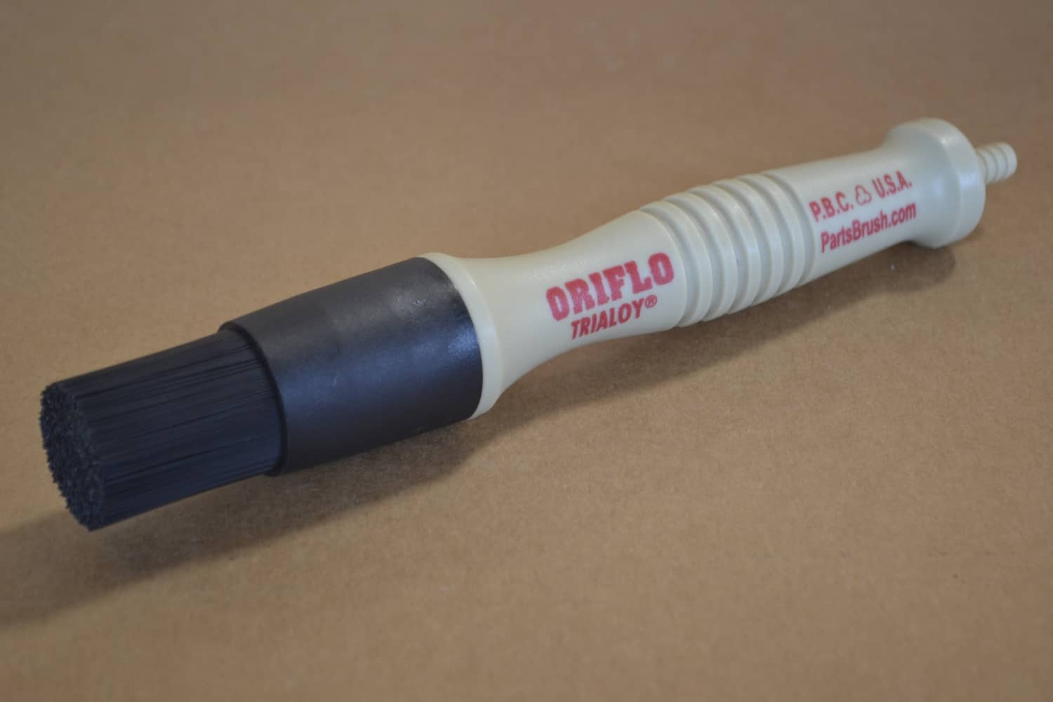 Flow Brush: The Ultimate Cleaning Companion
