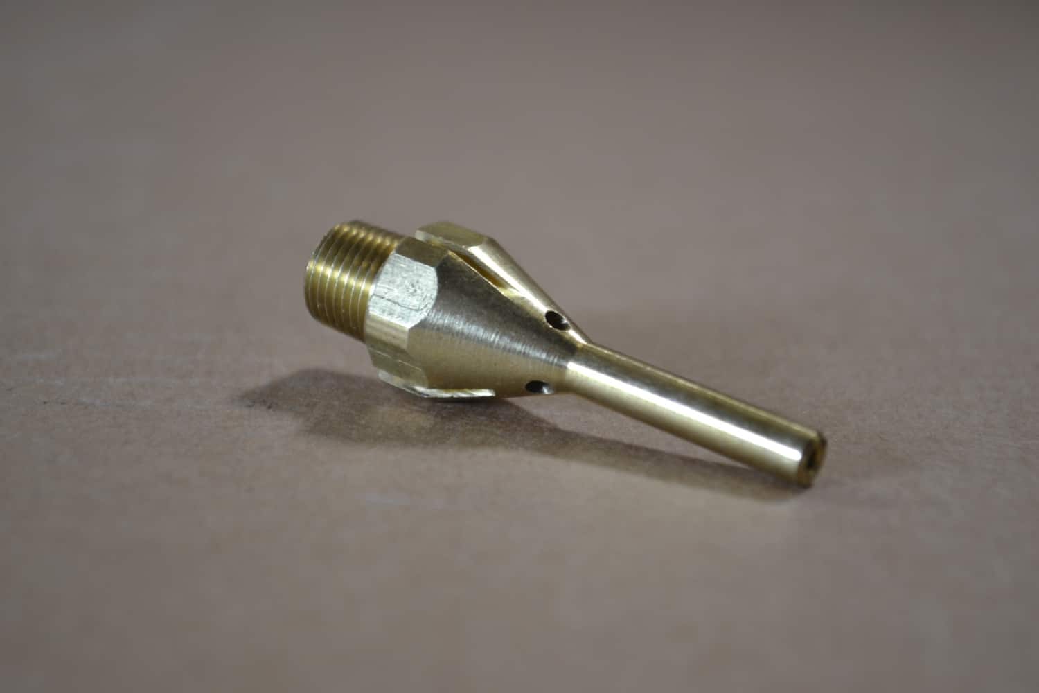 Powerful Spray Gun Mount Nozzle - Upgrade Your Spraying Experience!